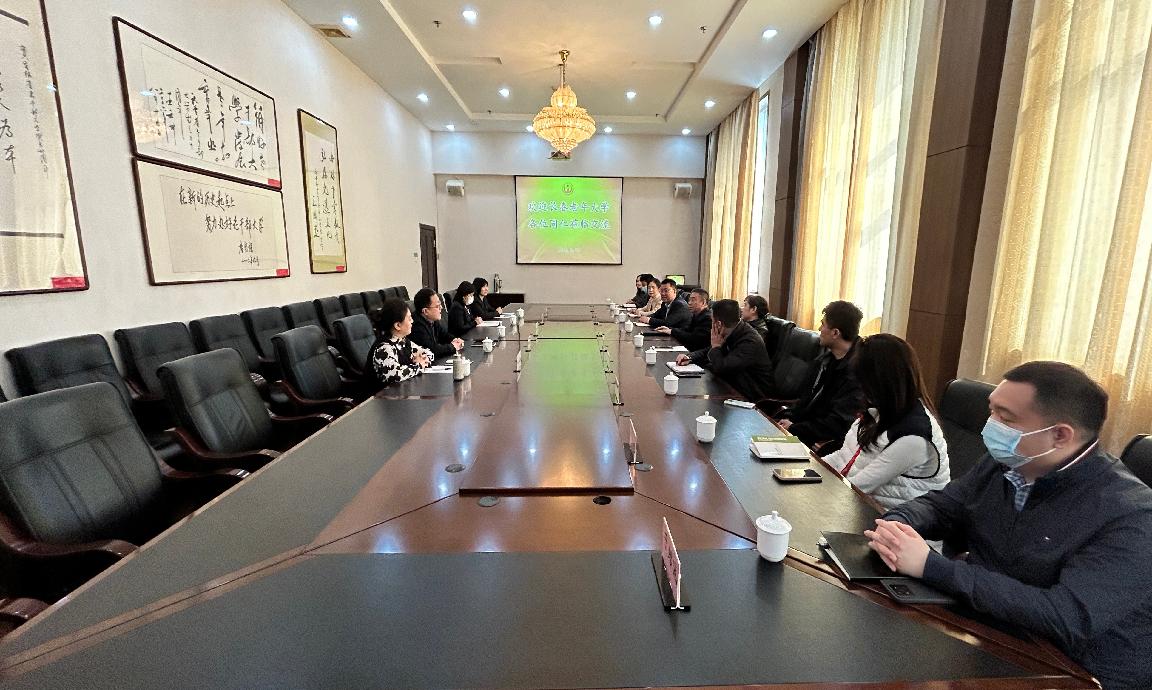 长春老年大学领导来我校交流工作